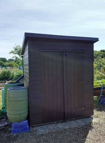 Gosport Community Gardeners - Newly painted shed on our allotment, Spring 2020.